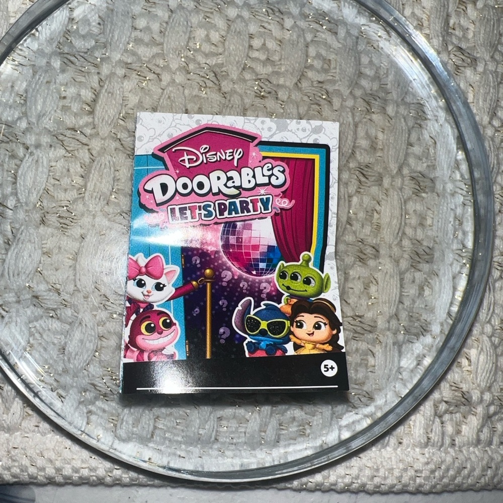 Disney Giulia Doorable Let’s Party Edition - Picture 6 of 6